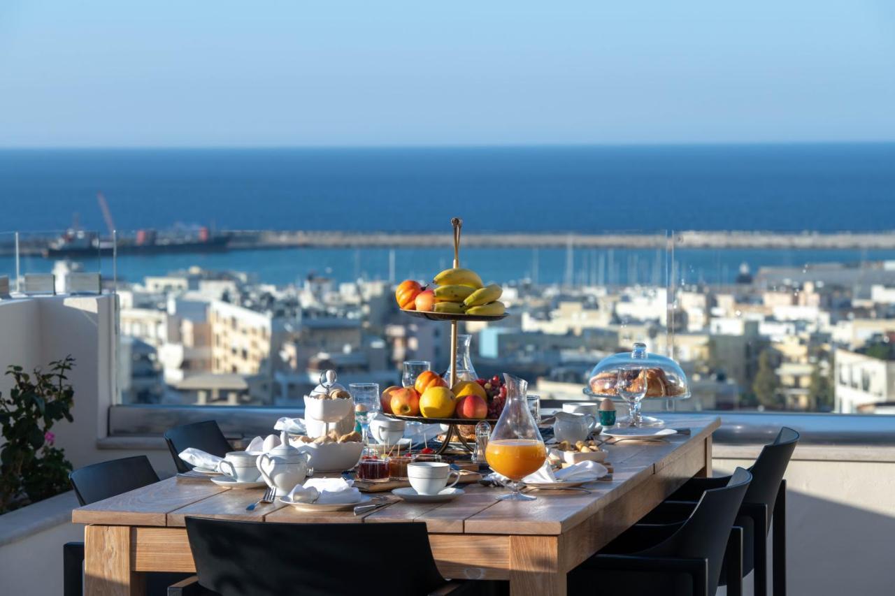 Helen Luxury Holiday House With Sea View 레팀노 외부 사진