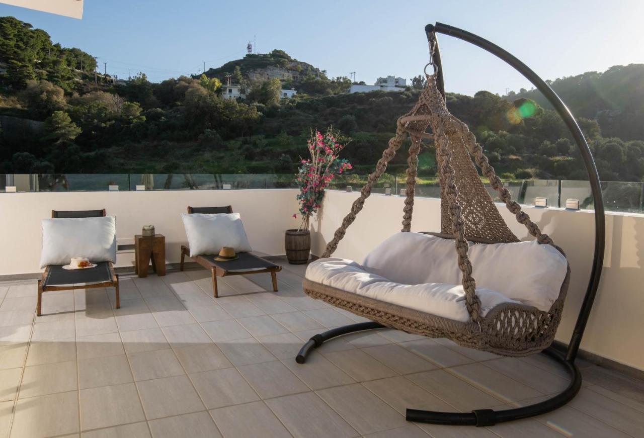 Helen Luxury Holiday House With Sea View 레팀노 외부 사진