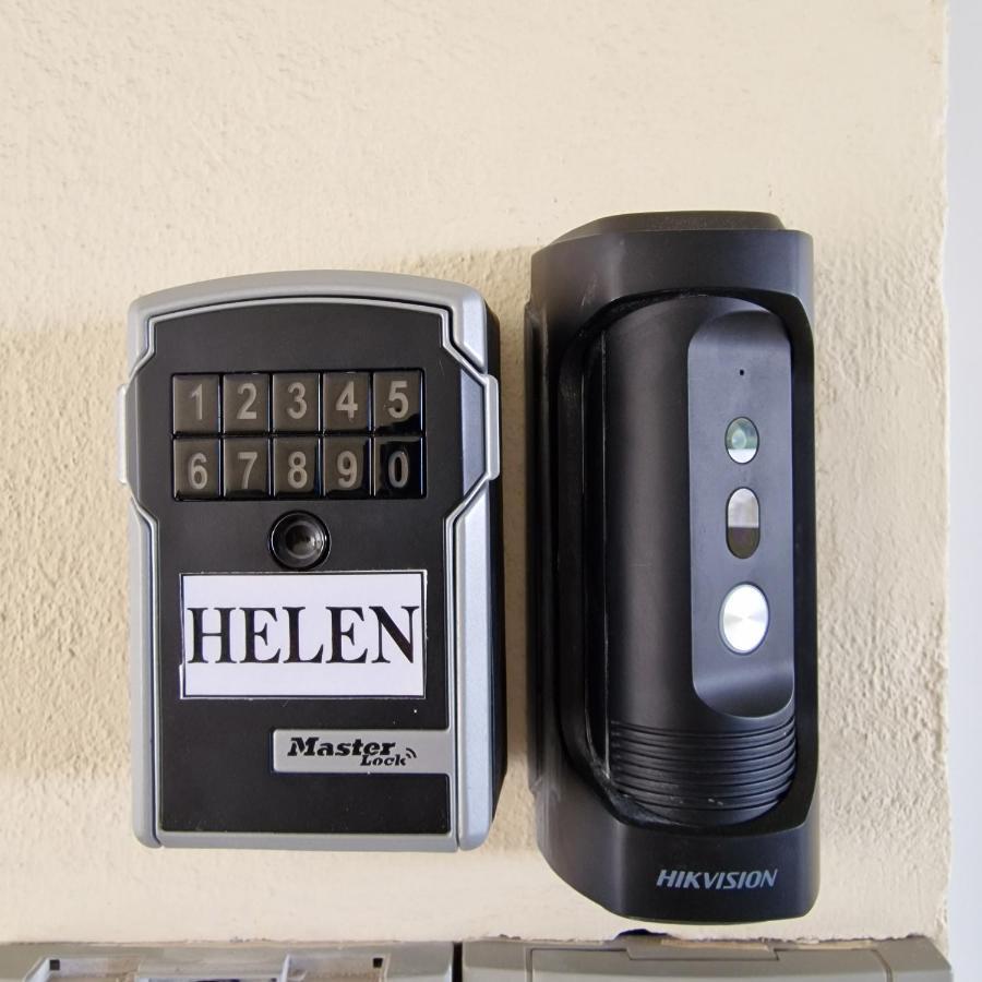Helen Luxury Holiday House With Sea View 레팀노 외부 사진